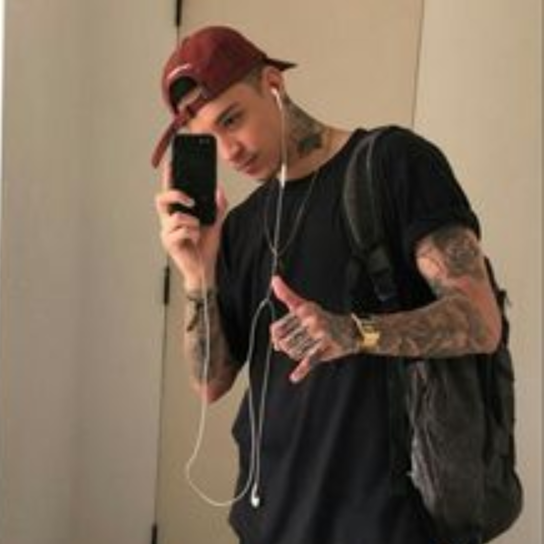 <em>Felipe Ruiz D.</em>